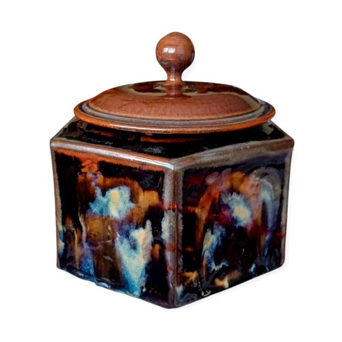 Hexagon studio art pottery - studio,