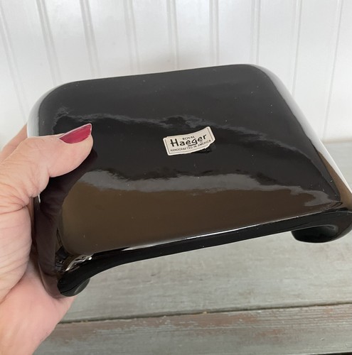 Haeger pottery black - haeger, pedestal
